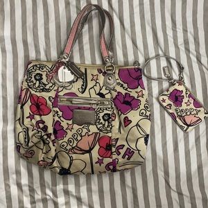 Coach poppy tote with matching wristlet